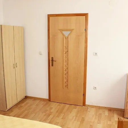 Apartment In With Sea View, Terrace, Air Conditioning, Wi-fi *