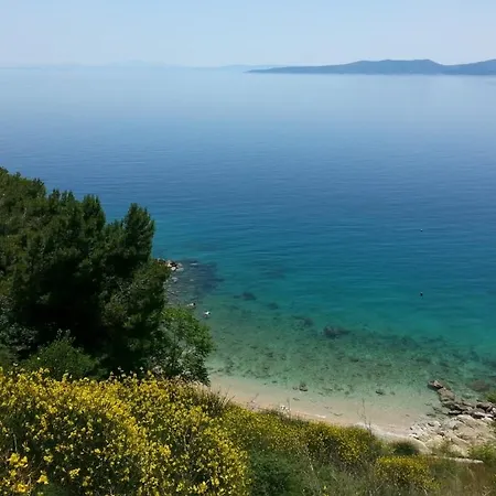 Apartment In With Sea View, Terrace, Air Conditioning, Wi-fi